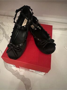 Valentino Black Satin Ballerina Rockstud Ankle-Strap Bow Flats, Sz 9 39 EU